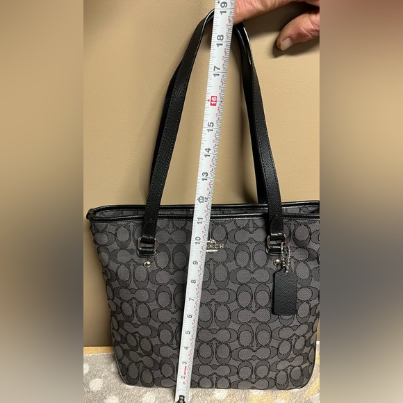 COACH Signature Tote/Bag - Picture 12 of 14